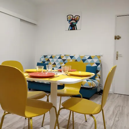 Les Arenes Apartament